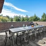 Adia - 300m From The Sea By Interhome