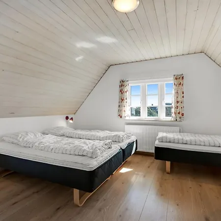 Prázdninový dům Adia - 300m From The Sea By Interhome *