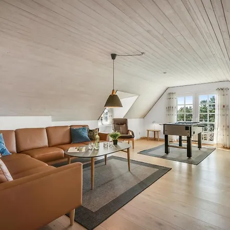Adia - 300m From The Sea By Interhome